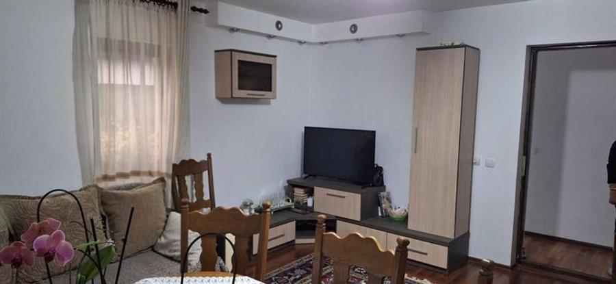 Casă individuală cu 4 camere cu Teren 1150 Mp în Central