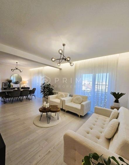 Apartament cu 4 camere decomandat, mobilat în Unirii