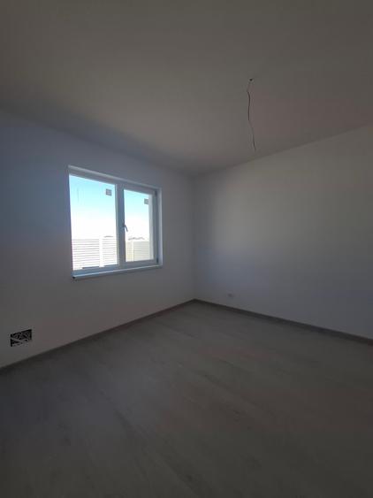 Casă individuală cu 4 camere cu Teren 420 Mp în Domnești