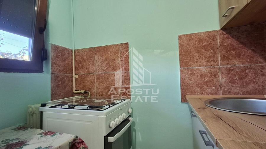 Garsonieră semidecomandată în Micălaca