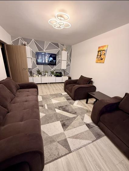 Apartament cu 2 camere decomandat, mobilat în Drumul Taberei — fotografia 1