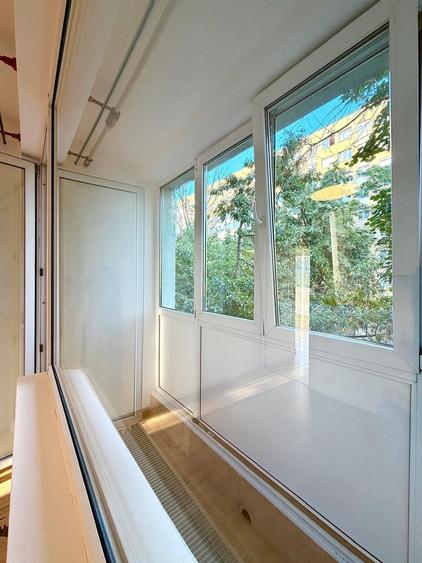 Apartament cu 4 camere decomandat în Drumul Taberei