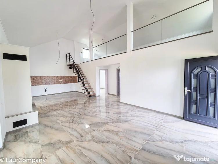 Casă cu 4 camere cu Teren 500 Mp în Drăganu