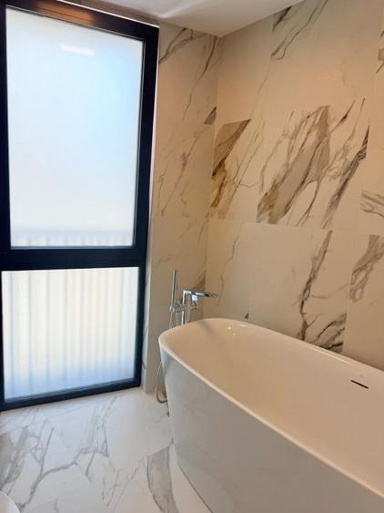 Apartament cu 3 camere decomandat, mobilat în Universitate