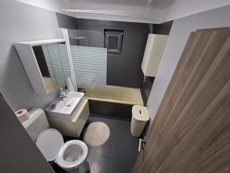 Apartament cu 2 camere decomandat în Gorjului
