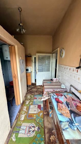 Casă cu 3 camere cu Teren 380 Mp în Central