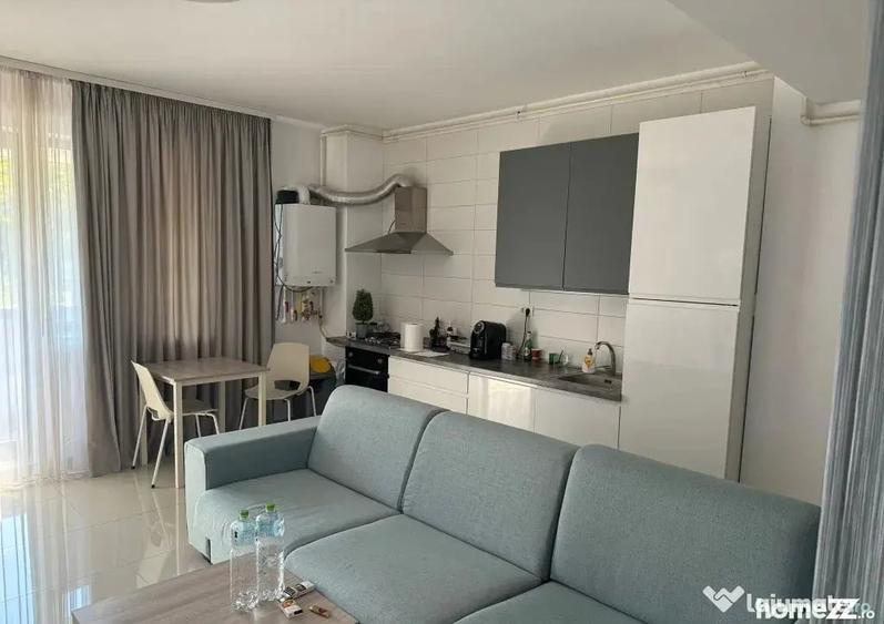 Apartament cu 2 camere semidecomandat în Central