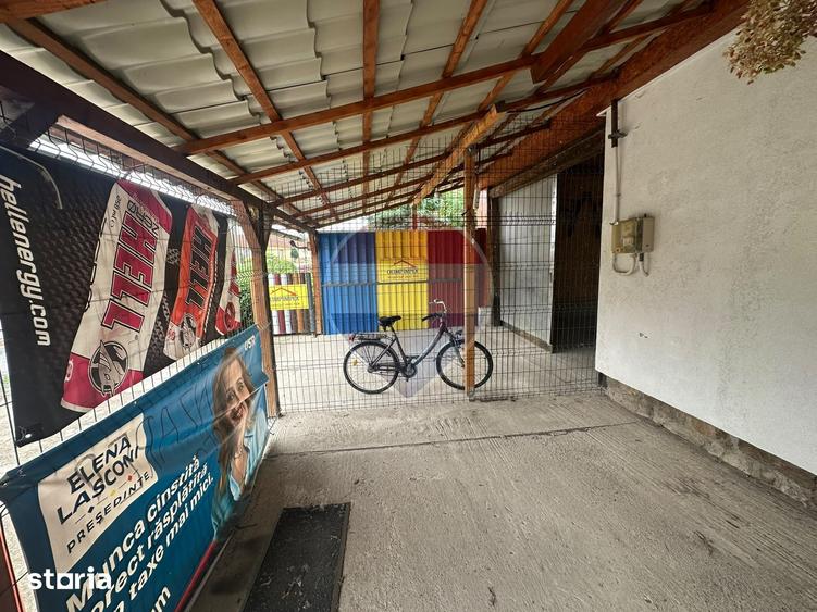 Casă cu 4 camere cu Teren 2442 Mp în Căpâlna
