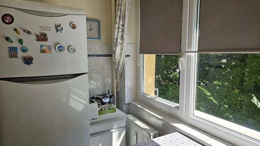 Apartament cu 3 camere semidecomandat în Iancului