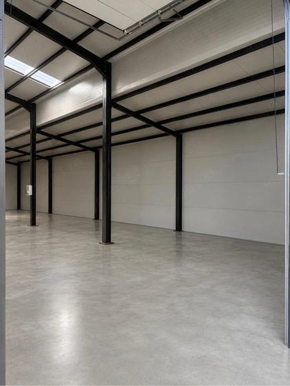Spațiu comercial, de 350 mp, în Uiasca