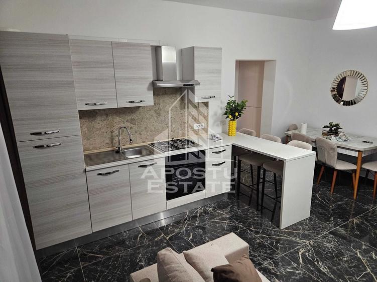 Apartament cu 3 camere decomandat în UTA