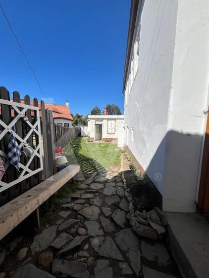 Casă individuală cu 4 camere cu Teren 1413 Mp în Poiana Sibiului