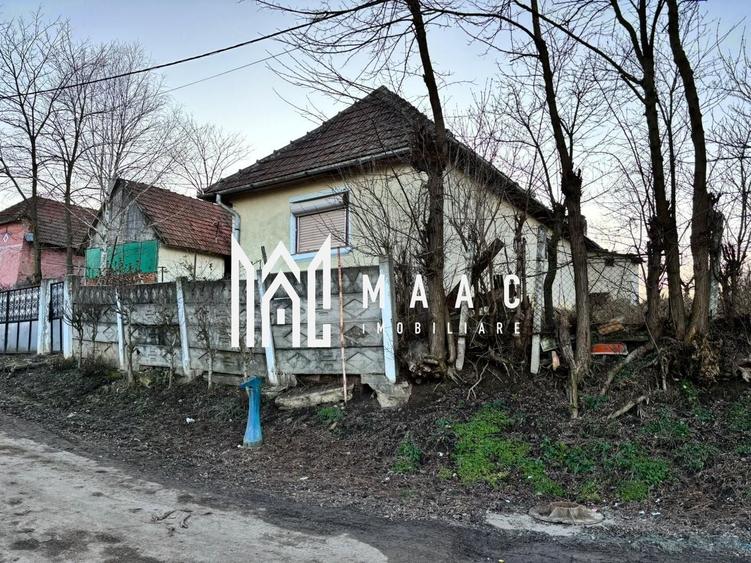 Casă individuală cu 4 camere cu Canalizare în Est