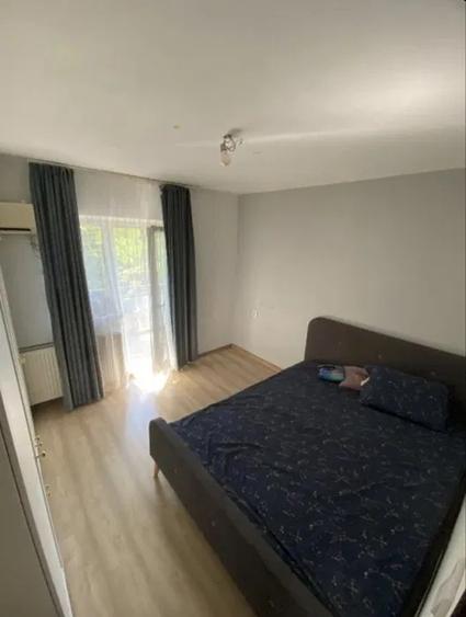 Apartament cu 3 camere decomandat, mobilat în Gorjului