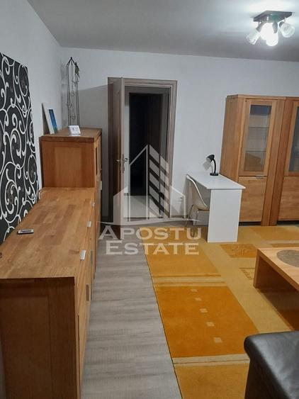 Apartament cu 2 camere semidecomandat în Complex Studențesc