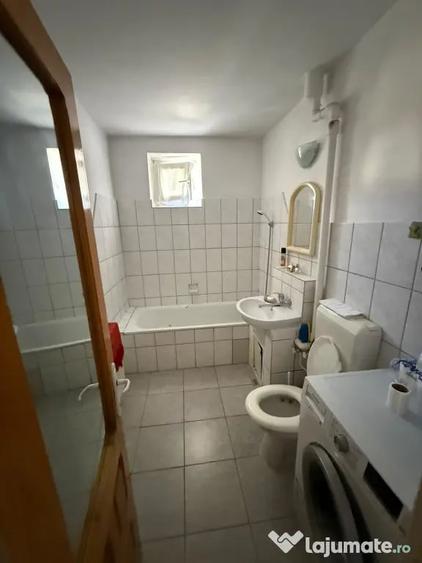 Apartament cu 2 camere decomandat în Calea Romanului