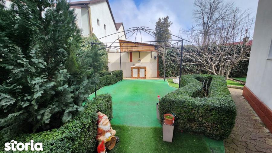 Casă cu 4 camere cu Teren 360 Mp în CET