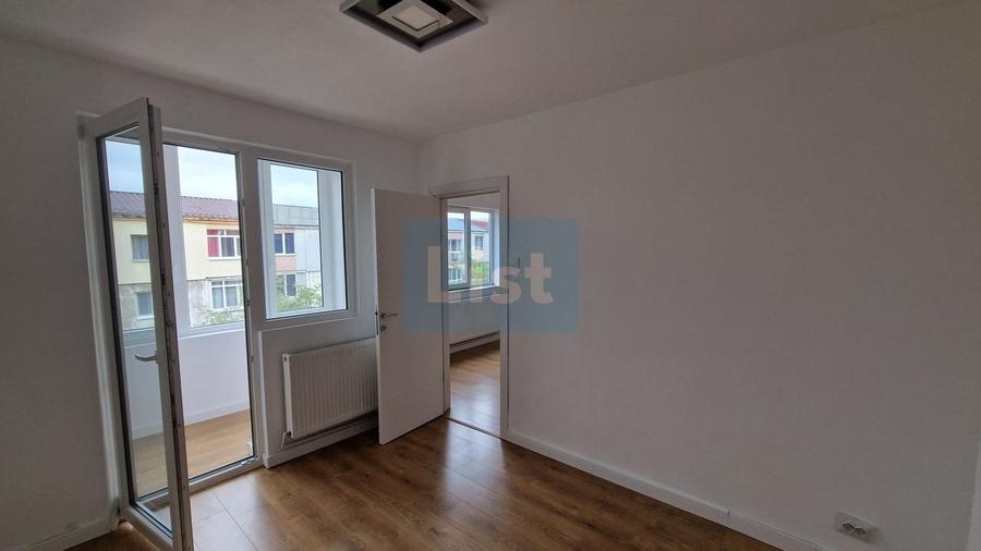 Apartament cu 2 camere semidecomandat în Hotvon