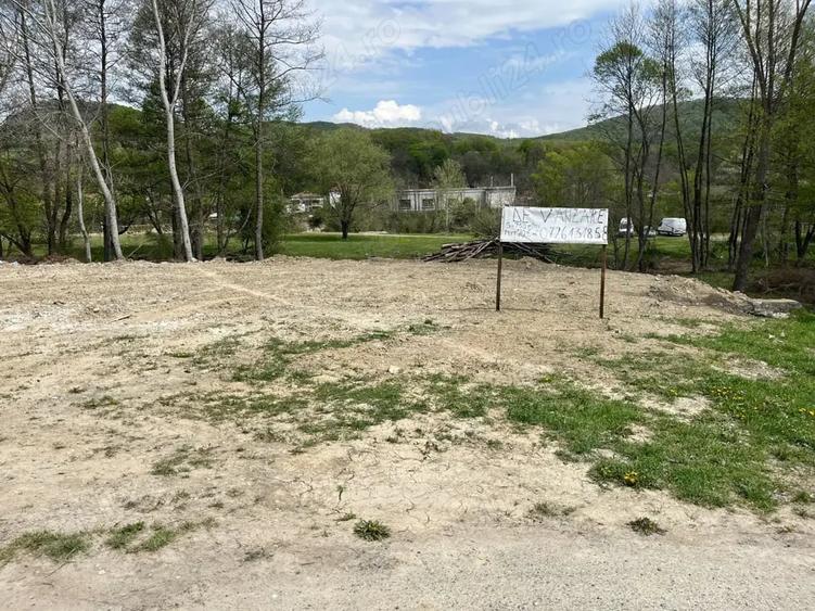 Teren de 758 mp, în Central