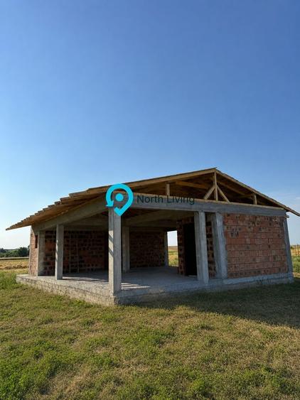 Casă individuală cu 3 camere cu Canalizare în Comana