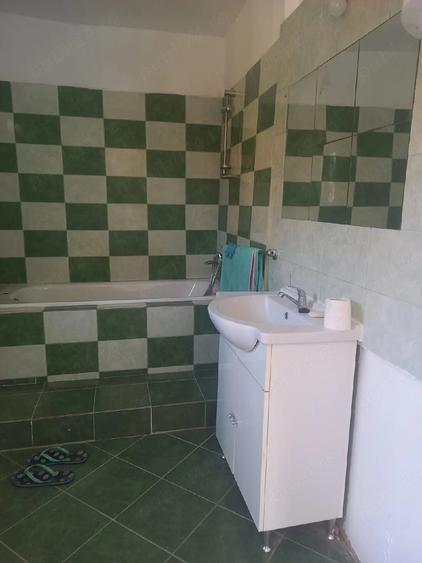 Casă cu Teren 900 Mp în Central