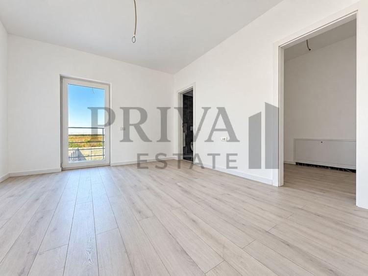 Duplex cu 4 camere cu Canalizare în Giarmata