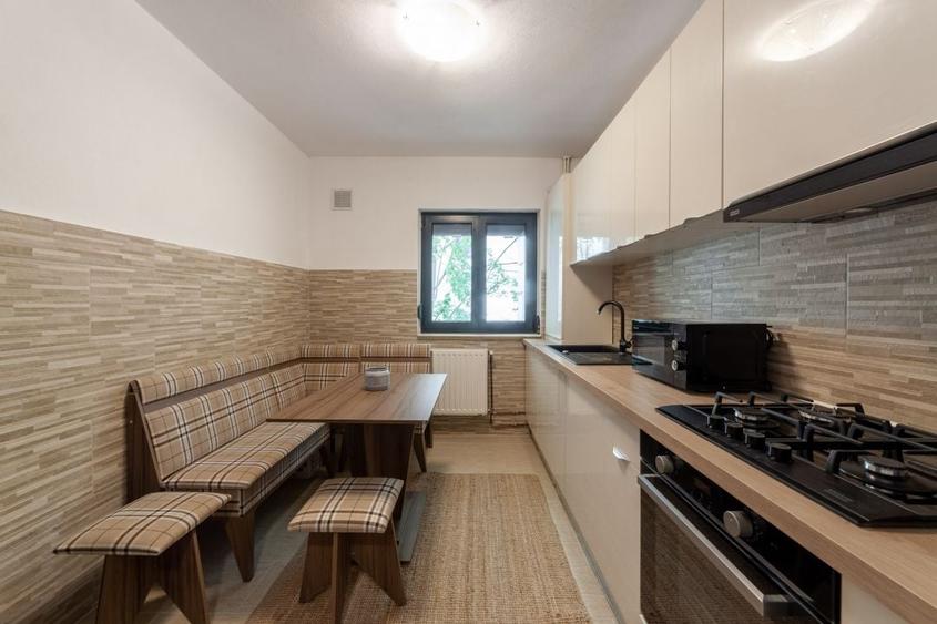 Apartament cu 2 camere decomandat, mobilat în Ultracentral