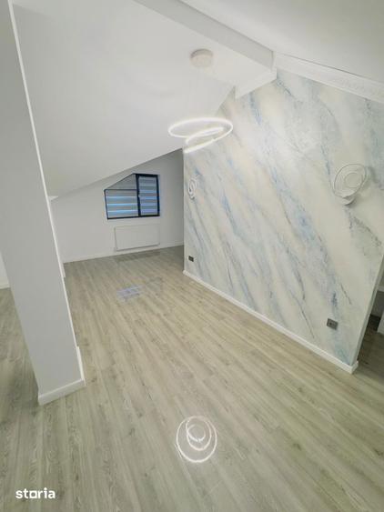 Casă cu 4 camere cu Teren 200 Mp în Central
