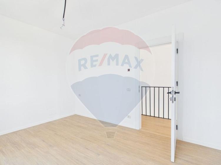 Duplex cu 4 camere cu Teren 271 Mp în Balotești