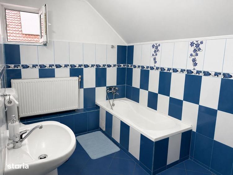 Casă cu 4 camere în Joița