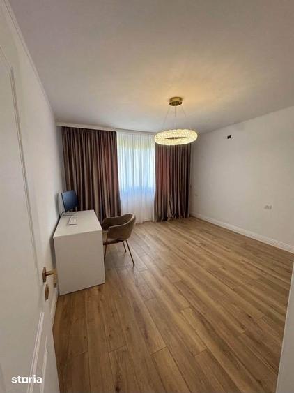 Casă cu 4 camere cu Teren 320 Mp în Central