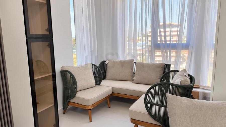 Apartament cu 4 camere decomandat, mobilat în Pipera