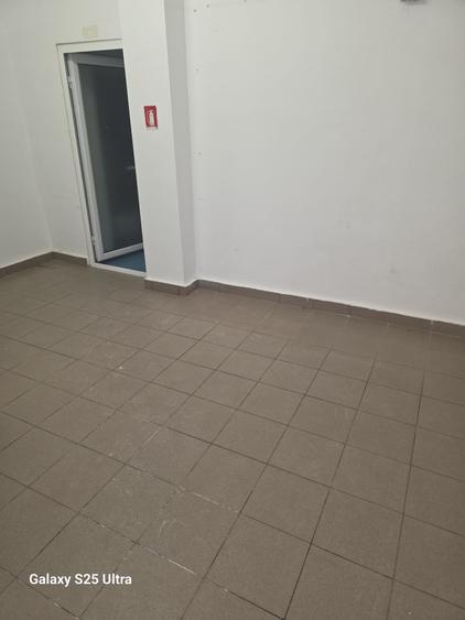 Spațiu comercial, de 85 mp, în Nicolae Bălcescu