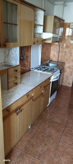 Vand apartament 3 camere zona Spitalul Judetean - 2
