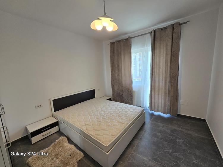 Apartament cu 2 camere decomandat în Apărătorii Patriei