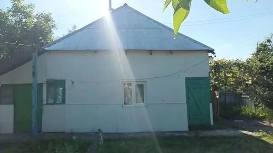 Casă cu Teren 2300 Mp în Central