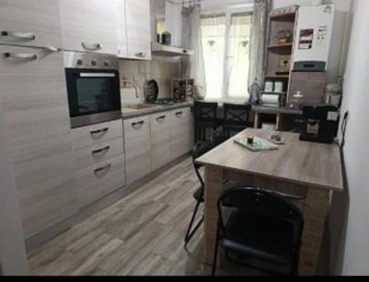 Apartament cu 2 camere semidecomandat, mobilat în Ultracentral