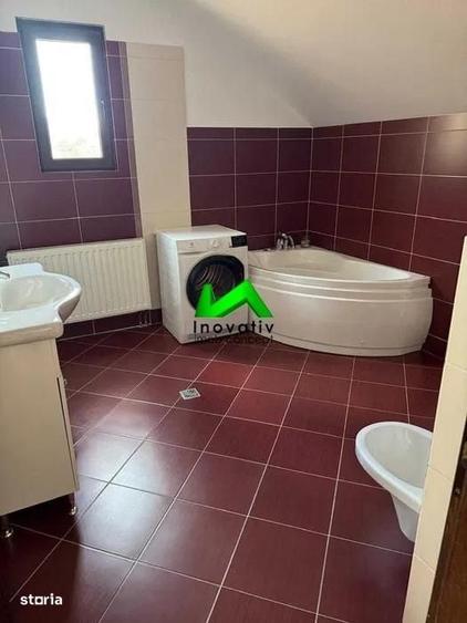 Casă cu 4 camere cu Teren 450 Mp în Central