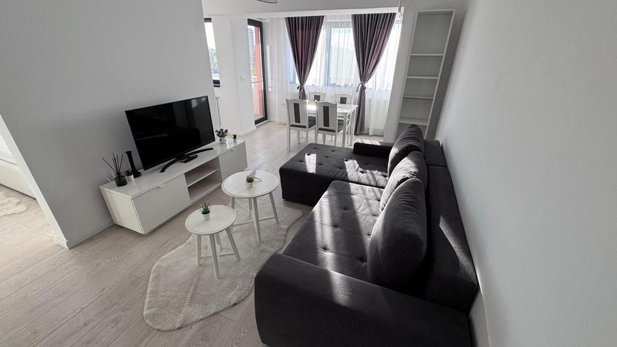 Apartament cu 2 camere semidecomandat în Dămăroaia