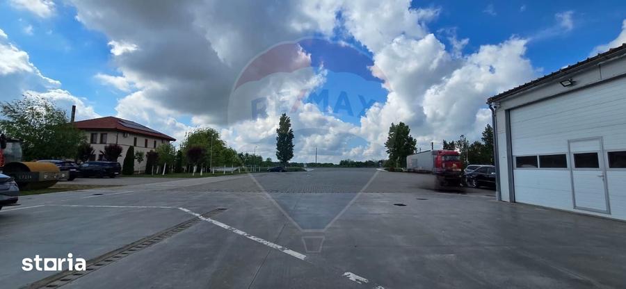 Spațiu comercial, de 100 mp, în Socodor