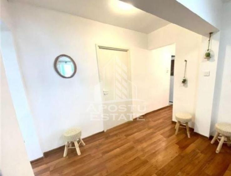 Apartament cu 4 camere decomandat, mobilat în Spitalul Județean