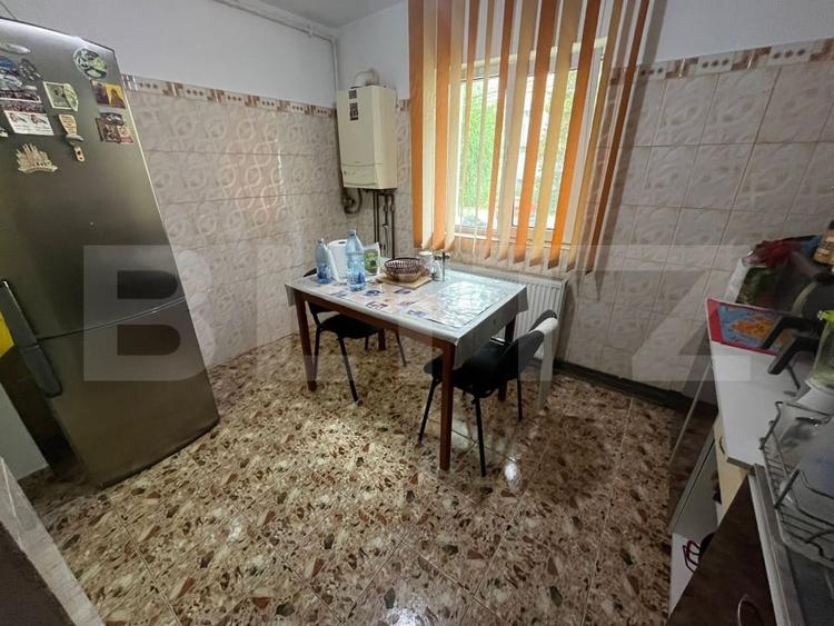 Apartament cu 4 camere decomandat, mobilat în Găești