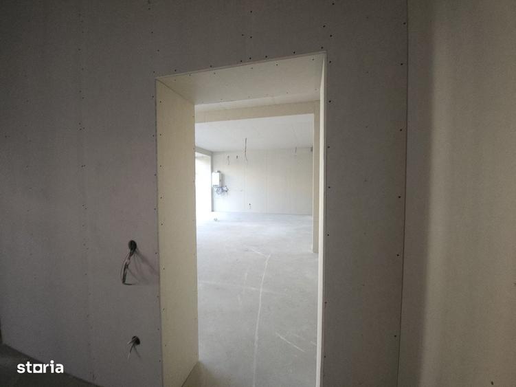 Spațiu comercial, de 180 mp, în Traian