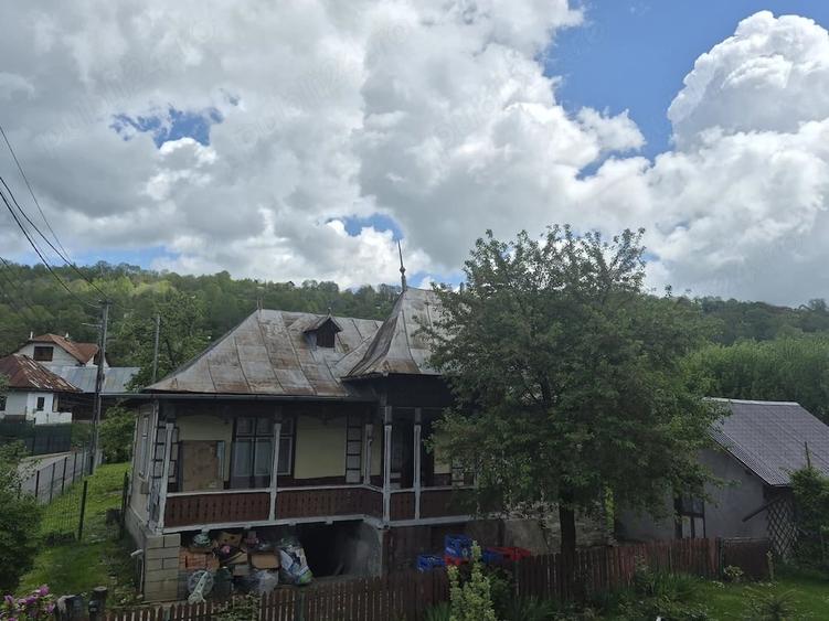 Casă cu Teren 589 Mp în Central