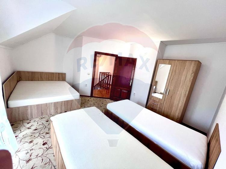 Duplex cu 7 camere cu Teren 541 Mp în Oncea