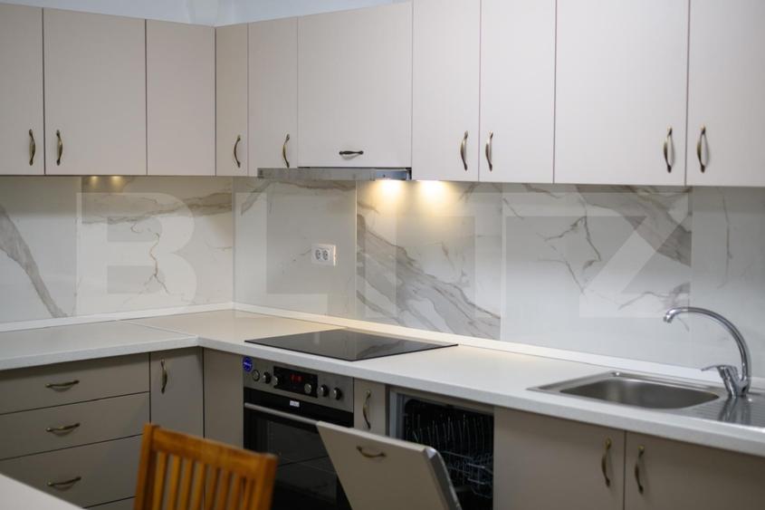 Apartament cu 3 camere decomandat, mobilat în Ultracentral