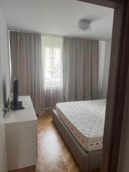 Apartament cu 3 camere decomandat în Ștrand