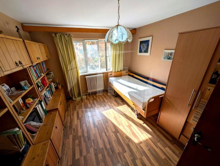 Apartament cu 3 camere decomandat, mobilat în Mănăștur