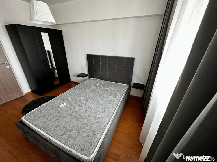 Apartament cu 3 camere decomandat în Tineretului