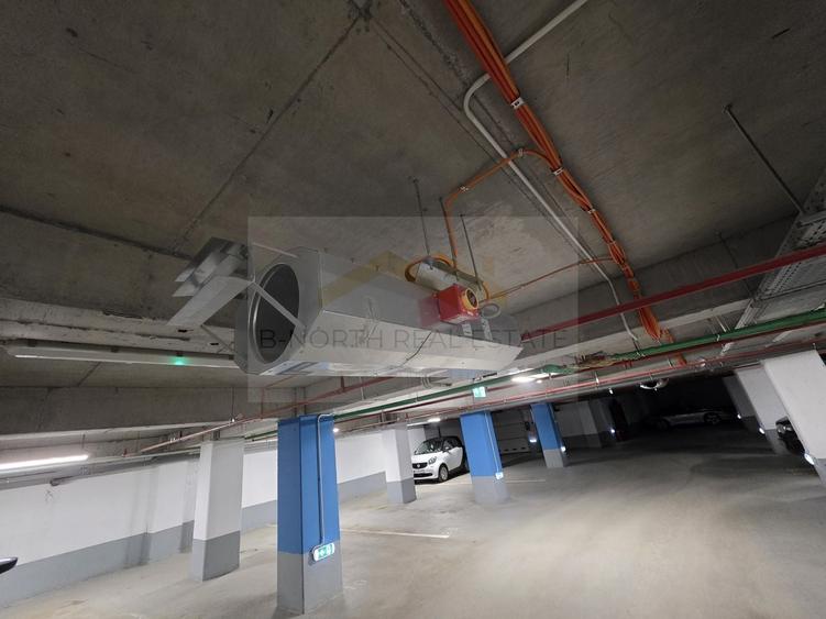 Birou, de 230 mp, în Central